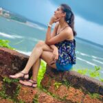 Malti Chahar Instagram – Omg! Who is this cute girl? 😜😂
Go Goa Gone😁
P.C.- @jyoti_chahar_03 😘

#relax #riseandshine #seaside #trip Goa City, India