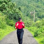 Malti Chahar Instagram - 😇 #trekking