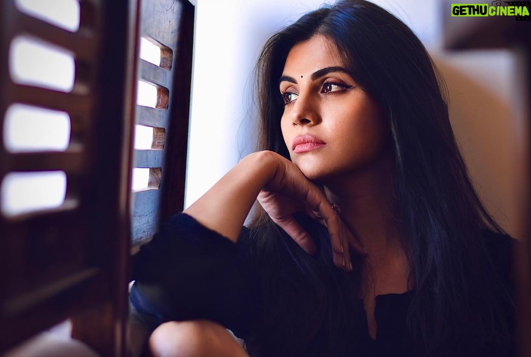 Malti Chahar Instagram - It’s ok to feel some detachment, some numbness, some dissociation. But embrace your experience, no matter what that is, in order to live your life to the fullest. 🌸 Photography by @arviyadav07