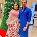 Malti Chahar Instagram – Merry Christmas 🎄 
#siblings #mysanta sometimes 😜