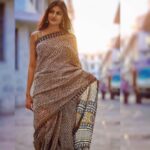 Malti Chahar Instagram - Which one is your favourite? Clicked by @ambika.sethi 🌹 #sari #saree #indian #traditional