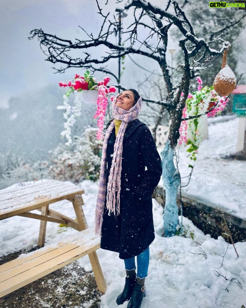 Malti Chahar Instagram - First snowfall ❄️😇