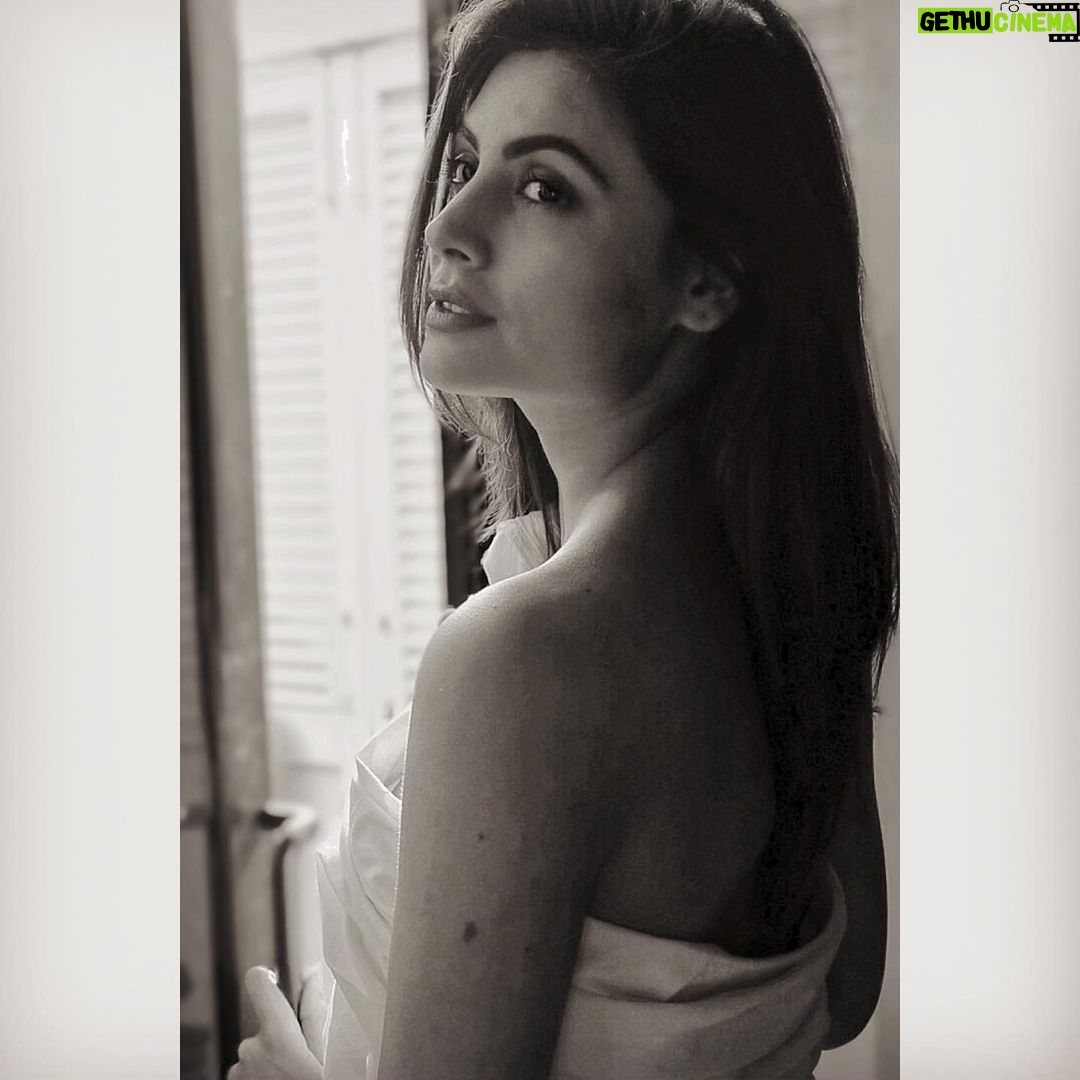 Malti Chahar Instagram - I can’t fill the void in you, you can’t fill the void in me, but together we can create our new cosmos where there is no space for the voids in us❤️ #love #life