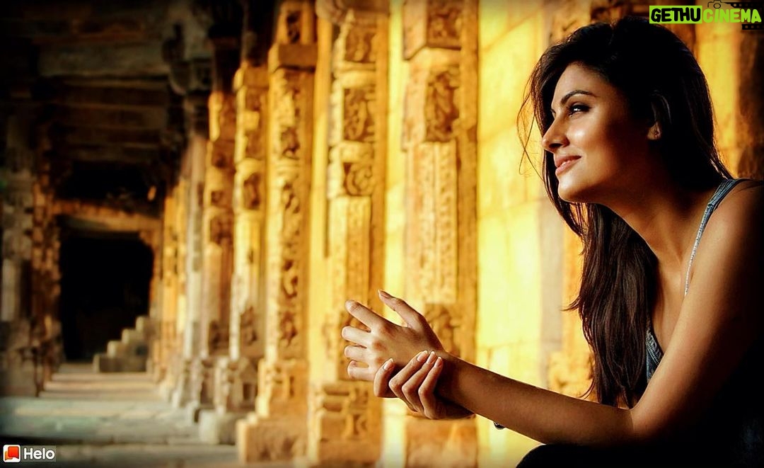 Malti Chahar Instagram - "Happiness can be found, even in the darkest of times, if one only remembers to turn on the light." — Harry Potter and the Prisoner of Azkaban. #harrypotter ❤️