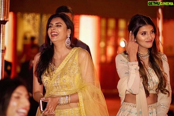 Malti Chahar Instagram - Some me and ishu moments from the engagement❤️ #welcome to the #family #love Jaipur, Rajasthan