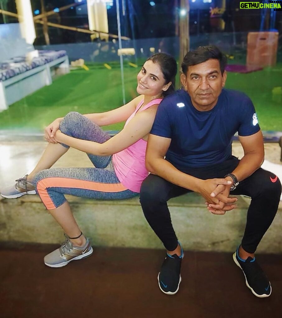 Malti Chahar Instagram - My Papa The Great 😘😘😘 He said it and he did it😃 He lost 20 kgs in just 2 months at the age of 50..he weighed 100 kgs and now he weighs 80 kgs😃 #dedication Proud of him😘 and I love him to the Pluto and back 😘😘😄😄😄 #fitness #goals #papa #motivation #prouddaughter #love Mumbai, Maharashtra