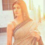 Malti Chahar Instagram - Which one is your favourite? Clicked by @ambika.sethi 🌹 #sari #saree #indian #traditional