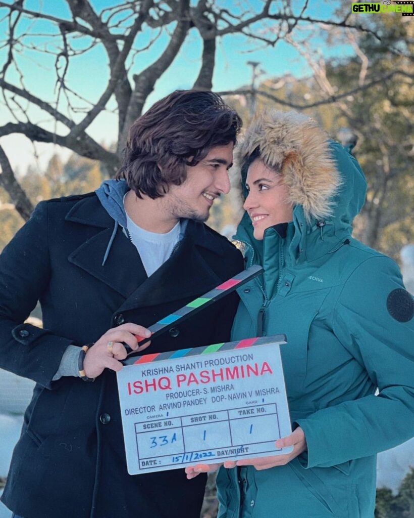 Malti Chahar Instagram - Beginning 2022 with our new Film ‘Ishq Pashmina’ ❤️ Har Har Mahadev 🙏🏻❤️ @maltichahar @arvind.pandey.1257 @mitulpatel.casting