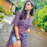 Malti Chahar Instagram - Goodmorning! Please choose one? I need to post it on social media! 🙃