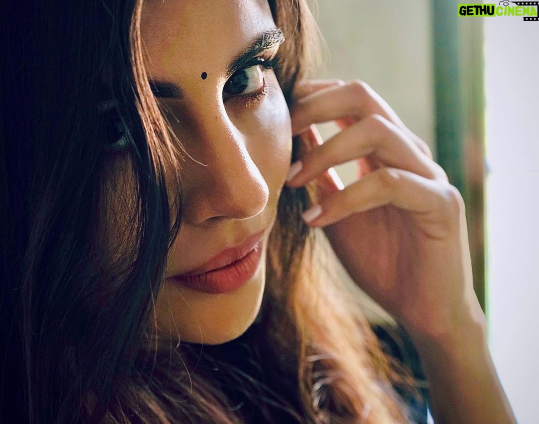 Malti Chahar Instagram - Please don’t get too close... If you don’t have good breath 😜 #oralhealth is #important 😬