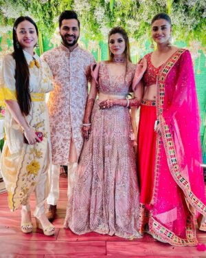 Malti Chahar Instagram - Congratulations Mittali and Shardul 💍.
Wish you all the happiness and love ❤️.
@mittaliparulkar_  @shardul_thakur 
#engaged