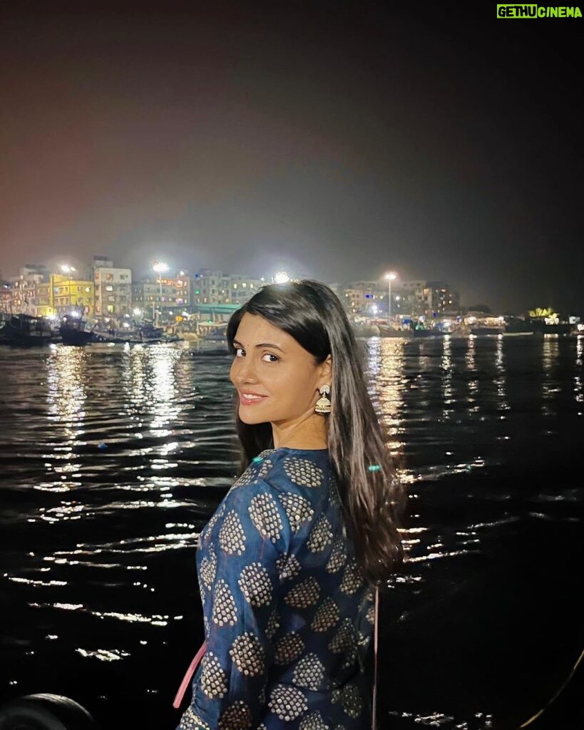 Malti Chahar Instagram - Palat pics (look back babe pics) 😜 #just #❤️ #happydiwali Mumbai, Maharashtra