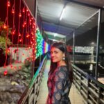 Malti Chahar Instagram - Palat pics (look back babe pics) 😜 #just #❤️ #happydiwali Mumbai, Maharashtra