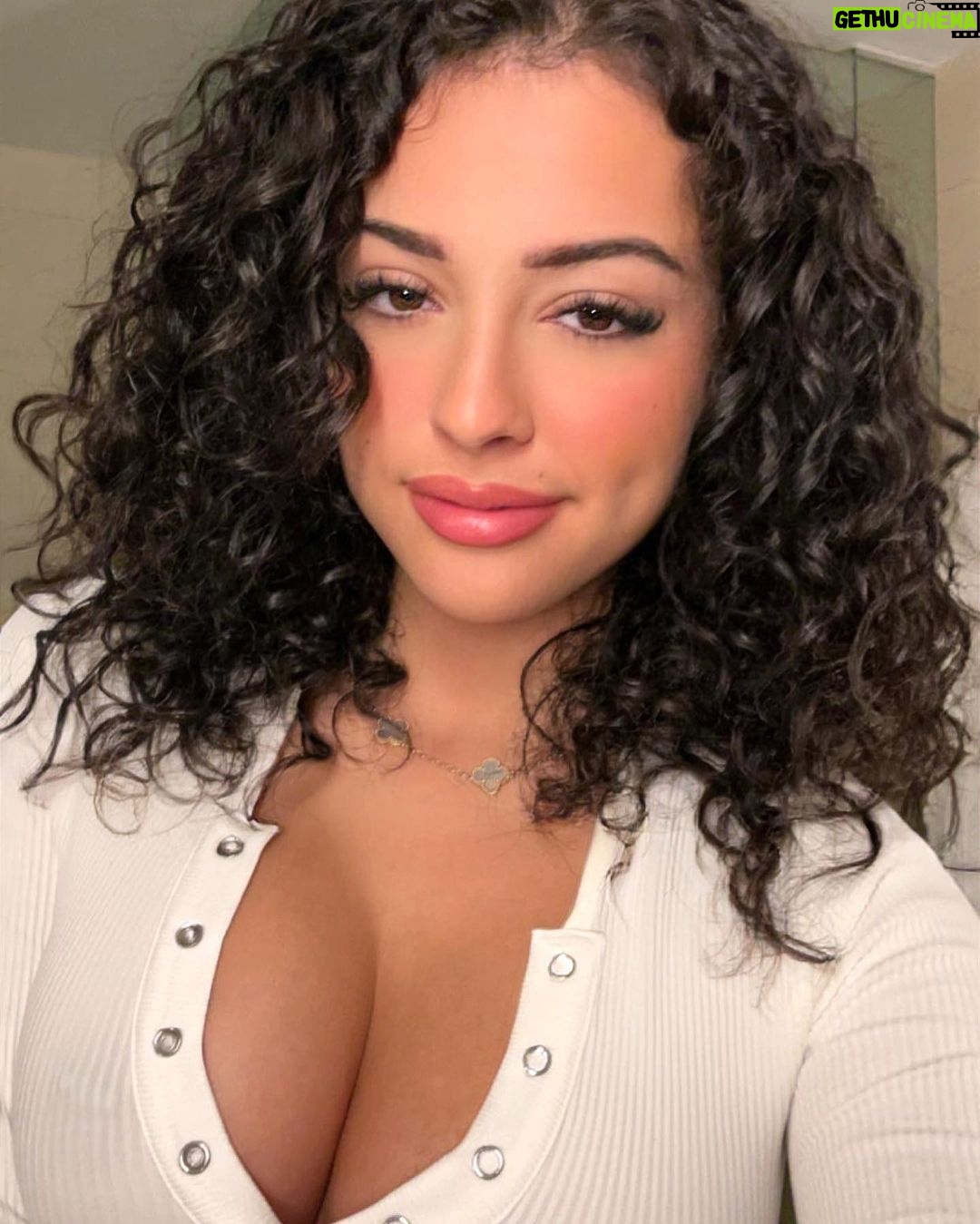 Malu Trevejo Instagram - 🌙✨ Denver, Colorado