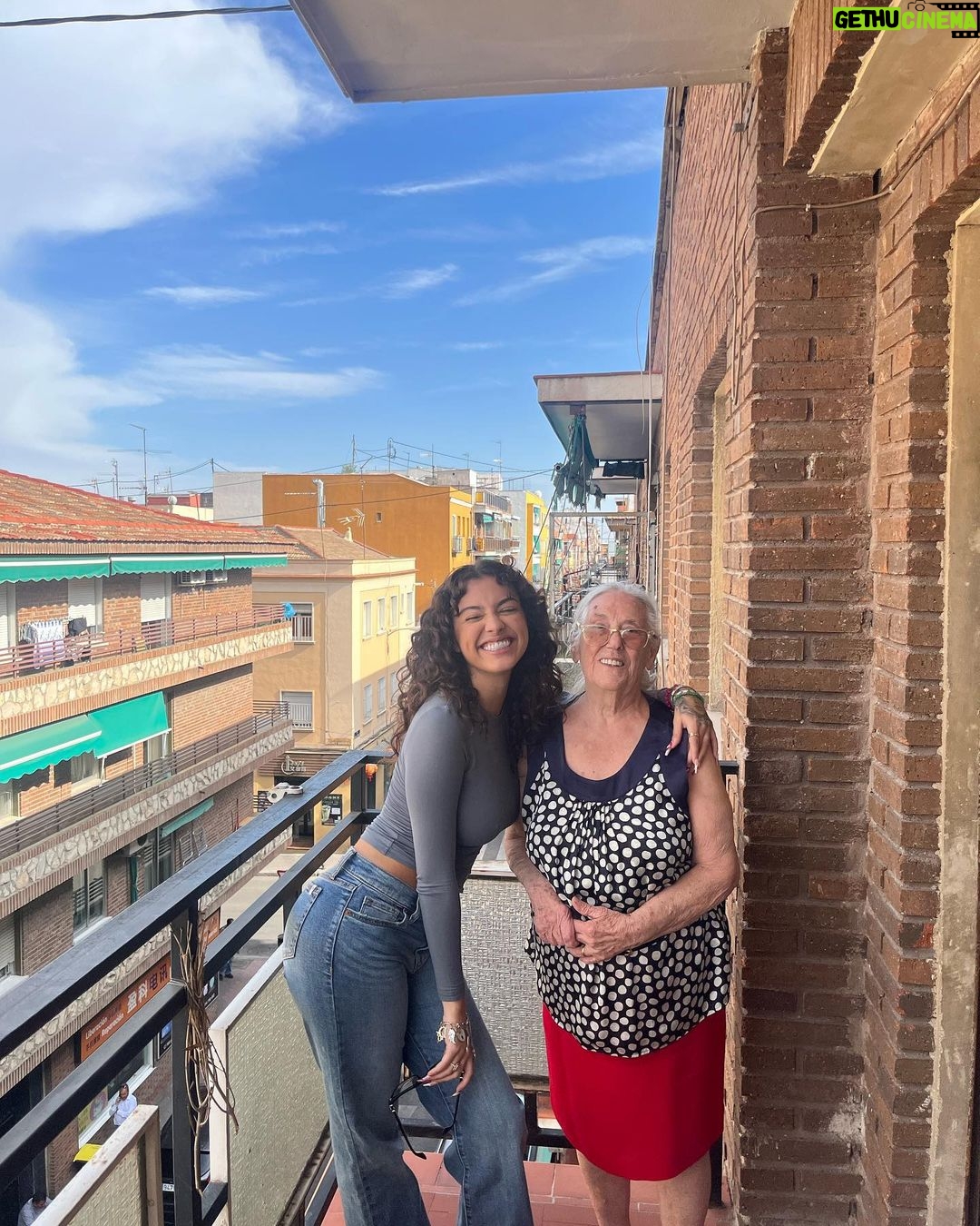 Malu Trevejo Instagram - 🇪🇸 mi Lugar favorito Madrid, Spain