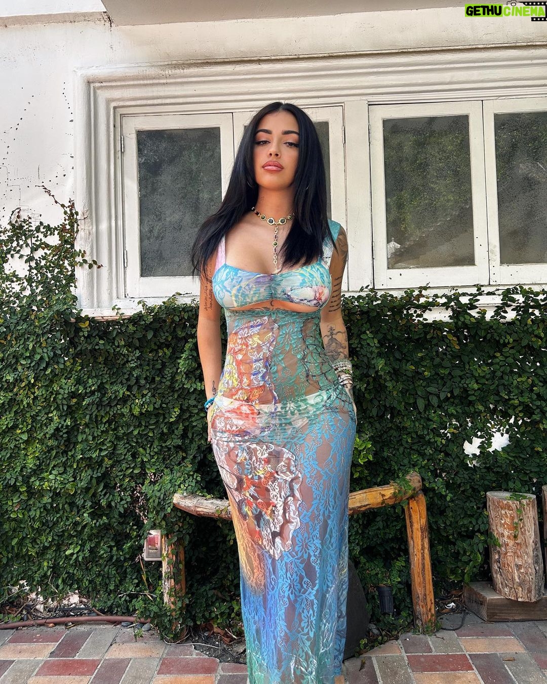 Malu Trevejo Instagram - I’ll be saving my love for u 🩵 Los Angeles, California