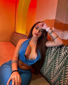 Malu Trevejo Instagram - Ima stay doing what b*tches do best 😽