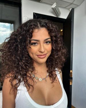 Malu Trevejo Instagram - Just curls and dimples