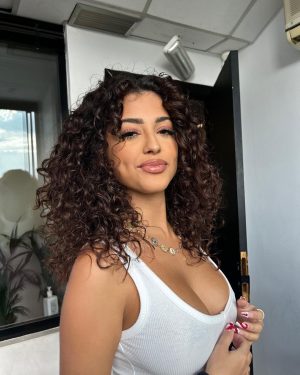 Malu Trevejo Instagram - Just curls and dimples
