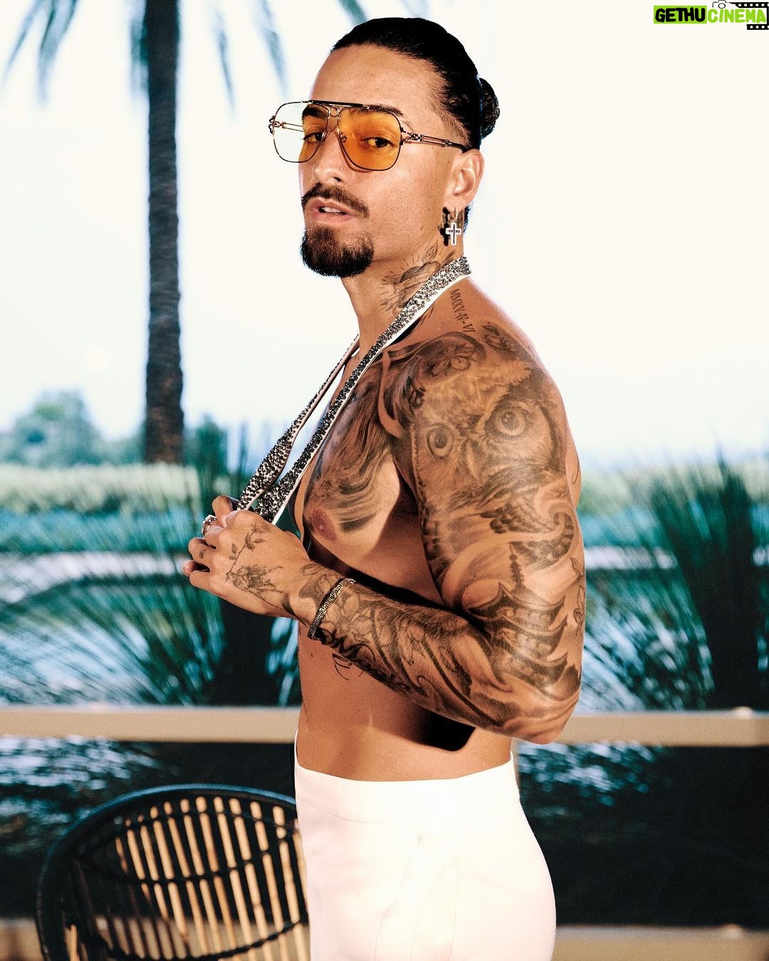 Maluma Instagram - DON JUAN x PLAYGIRL 🐰🔥 Desayunamos? 🥣 🥛