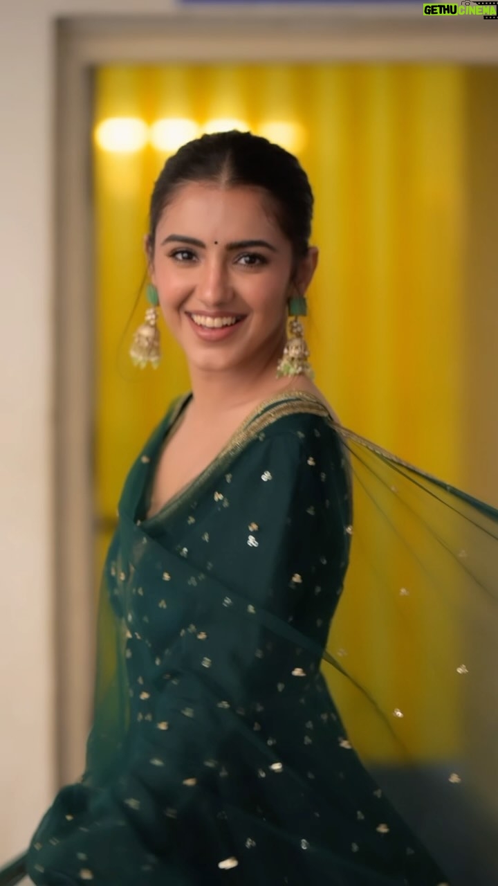 Malvika Sharma Instagram - Channeling my day with #YedoYedoMaaya 🎶 Bhimaa releasing on 8th March 😬