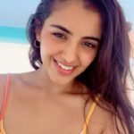 Malvika Sharma Instagram - No I’m not in Malibu! Somewhere far better than that 😍 At a Private Beach in Abu Dhabi 🏝️ @airarabiagroup @stregissaadiyatisland @saadiyatae @clymbyasisland @thechartermgt @media9manoj