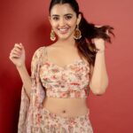 Malvika Sharma Instagram - Wearing this beautiful dress by @label_afeera 👗❤️ Styled by ❤️ @shakthi_pradeep 📸 Clicked by @kiransaphotography Make up by @makeup_asfaque Hair by @hairbyradhika