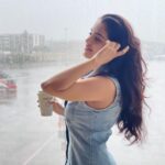 Malvika Sharma Instagram - I’ve always felt uncomfortable taking pictures without getting makeup and hair done and wouldn’t even dare to post them… but when I started accepting my flaws and loving myself the way I am, I feel more secure and comfortable in my own skin. Beauty is about being comfortable in your own skin, knowing and accepting who you are! ❤️ #nomakeup #nofilter