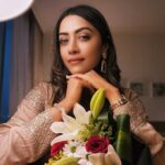 Mamta Mohandas Instagram - For some the fight is real.. for a few ‘others’ our fight is just a ‘stunt’. This is the world we live in.. look out for yourselves! Put YOU first. This thing can’t beat you. And You’ve got this! 💪 Keep shining! 💕 Honoring and remembering all those who are fighting and those who lost their lives fighting from the front! 🫡 #cancer #worldcancerday #survivor