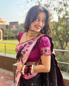 Manasi Naik Instagram - In a world full of trends, be a classic Marathi mulgi 👱🏻‍♀️👑❤️ PANDHARPUR