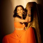 Manasi Naik Instagram - Radiance captured in every frame. 🧡✨ . Thank you Universe 💫 I Did Not Give Up I Grew, Glowed and Healed❤️‍🩹 . . Special Thanks To: #photographer @gauraavsetthi #ArtistManagedby @rabrandconsultant #Outfit &stylist @neeru.randhawa & @js_clothing_mumbai , #makeupartist @makeupbymahendra7 #hairstylist -@salmasayyed47 . #fashion #instapost #orangeoutfit #explorepage #explore #glowing #growing #beauty #manasinaik2.0