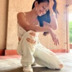Manasi Naik Instagram - Ahhhh… The Weather Finally matches my heart ☔️ Thank you Universe 💫 I will Not Give Up Growing Glowing And Healing ❤️‍🩹 #ManasiNaik #Actor #Performer #Beingme #OnMyOwn #Beauty #OOTD #fashionstyle #MyStyle #Secret #grattitude #Happy #survivor #Growing #Glowing #WorkingHard #WatchMeGrow #ThankYou #SelfRealisation #survivor #Cultured #Morals #Focused #mentalhealthawareness #MentalPeace #NewDreams #NeverGiveUp #newbeginnings 🧿 #CatMomOf12