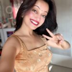 Manasi Naik Instagram - “Happy girls are the prettiest.” – Audrey Hepburn My moods 🫣💕✌🏻 The last pic is My personal fav ! Thank you Universe 💫 I will Not Give Up Growing Glowing And Healing ❤️‍🩹 #ManasiNaik #Actor #Performer #Beingme #OnMyOwn #Beauty #OOTD #fashionstyle #MyStyle #Secret #grattitude #Happy #survivor #Growing #Glowing #WorkingHard #WatchMeGrow #ThankYou #SelfRealisation #survivor #Cultured #Morals #Focused #mentalhealthawareness #MentalPeace #NewDreams #NeverGiveUp #newbeginnings 🧿 #CatMomOf12