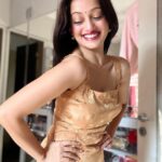 Manasi Naik Instagram - “Happy girls are the prettiest.” – Audrey Hepburn My moods 🫣💕✌🏻 The last pic is My personal fav ! Thank you Universe 💫 I will Not Give Up Growing Glowing And Healing ❤️‍🩹 #ManasiNaik #Actor #Performer #Beingme #OnMyOwn #Beauty #OOTD #fashionstyle #MyStyle #Secret #grattitude #Happy #survivor #Growing #Glowing #WorkingHard #WatchMeGrow #ThankYou #SelfRealisation #survivor #Cultured #Morals #Focused #mentalhealthawareness #MentalPeace #NewDreams #NeverGiveUp #newbeginnings 🧿 #CatMomOf12