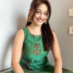 Manasi Naik Instagram - I am attracting better because I have discovered that it all starts with ME I'm going to change myself first so that everything can align for me. I'm not going to blame anyone. I'm going to take responsibility for my life. The better I become, the better I attract…🍀 Thank you Universe 💫 I will Not Give Up Growing Glowing And Healing ❤️‍🩹 #ManasiNaik #Actor #Performer #Beingme #OnMyOwn #Beauty #OOTD #fashionstyle #MyStyle #Secret #grattitude #Happy #survivor #Growing #Glowing #WorkingHard #WatchMeGrow #ThankYou #SelfRealisation #survivor #Cultured #Morals #Focused #mentalhealthawareness #MentalPeace #NewDreams #NeverGiveUp #newbeginnings 🧿