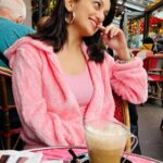 Manasi Naik Instagram - 💗 Wears Pink , smells like vanilla sugar cookies and has a Big heart 💓 Paris, France