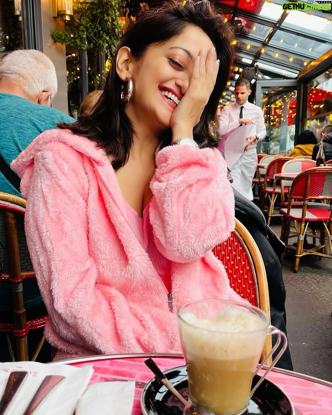 Manasi Naik Instagram - 💗 Wears Pink , smells like vanilla sugar cookies and has a Big heart 💓 Paris, France