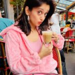 Manasi Naik Instagram - 💗 Wears Pink , smells like vanilla sugar cookies and has a Big heart 💓 Paris, France