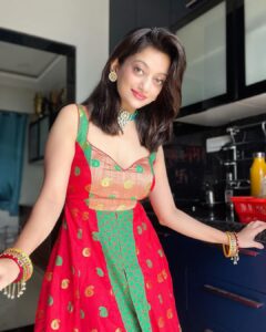 Manasi Naik Instagram - Song ❤️🫶🏻✨