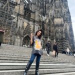 Manasi Naik Instagram - Kölner Dom: Majestic Beauty - Majestätische Schönheit ✨❤️🎀♾️👸🏻 Köln, Germany