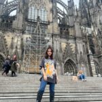 Manasi Naik Instagram - Kölner Dom: Majestic Beauty - Majestätische Schönheit ✨❤️🎀♾️👸🏻 Köln, Germany