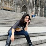 Manasi Naik Instagram - Kölner Dom: Majestic Beauty - Majestätische Schönheit ✨❤️🎀♾️👸🏻 Köln, Germany