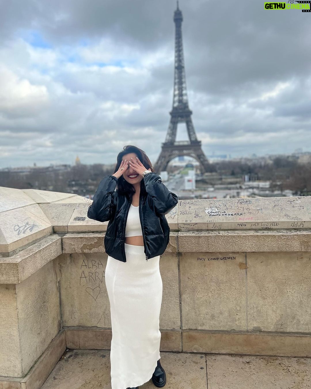 Manasi Naik Instagram - 👸🏻Finally breaking free from the chains of my past. With each step forward, I reclaim my power. Farewell to the old, hello to the possibilities. Life’s too short to dwell in the past, I’m living for the present and future Thank You everyone who stood by Me through this travel 🙏🏻 New Beginnings 🥂❤️✨💃🏻🧿 #NewBeginnings #DivorceJourney #FinallyItsOver #HappyMe #NewMe #ThankYou #Grateful #grattitude Paris,France