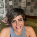 Mandira Bedi Instagram – Happy New Year ❤️😊 #SocialMedia shows you the “Best of”, not the “Rest of”. So know that it’s ok to not be ok. Know that life doesn’t always go as we would like it to. Sit with and go through what you are feeling.. and when you are able to, let go of all that doesn’t serve you. And above all, most importantly: love yourself. ❤️
#tellingitlikeitis #thestruggleisreal #onwardsandupwards