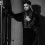 Maniesh Paul Instagram - That’s the question! Find the answer within… Outfit @bharat_reshma #mp #mood #life #questions #gratitude
