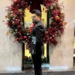 Maniesh Paul Instagram - And I can feel it….my favourite time of the year is here…. #mp #christmas #mood #holidays #feel #life #gratitude