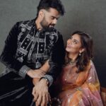 Maniesh Paul Instagram - Happy Diwali🪔♥️ Wearing @bharat_reshma Pic @montypanesarphotography #mp #diwali #home #blessed #love #gratitude