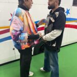 Maniesh Paul Instagram - My love and affection for him is universally known, he is one of the main reasons I am where I am today. For years now a ritual that I have been following is that my Diwali festivities always start with the love and blessings of the one and only one @amitabhbachchan sir Every moment spent with him is always memorable. My Diwali begins .. Happy Diwali #mp #fanboy #sir #bachchan #diwali #gratitude #blessings Much Love to you Sir!