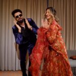 Maniesh Paul Instagram – We don’t crib when the show starts late, we dance it away!!! 😂💃🏽 WE’RE BACK! 

🕺🏾 @manieshpaul 
🎥 @montypanesarphotography 
🎶 @shubhworldwide King Sh!t 
👗 @bibildn 
💎 @reddotjewels 
💄 @serial_blender Lucknow, Uttar Pradesh