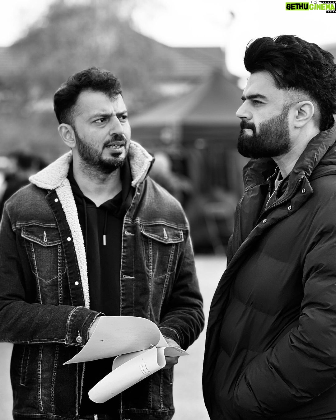 Maniesh Paul Instagram - An incredible actor and a true Punjabi powerhouse, you've always been a supportive friend with boundless creativity and a radiant aura of positivity. It's sooner than we expected, but it was a pleasure working with you on my first Bollywood Film, and I'll miss you for the rest of the shoot. Schedule wrap for you, Sir! š„ā¤ļøš«¶š» @manieshpaul šø @rakback0905 #manieshpaul #mp #dg #dhwanigautam #mrd #bollywood Glasgow, Scotland